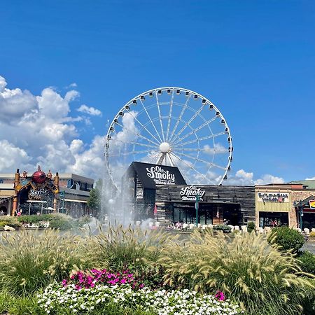 Blue Bear Splash Villa Pigeon Forge Exterior photo